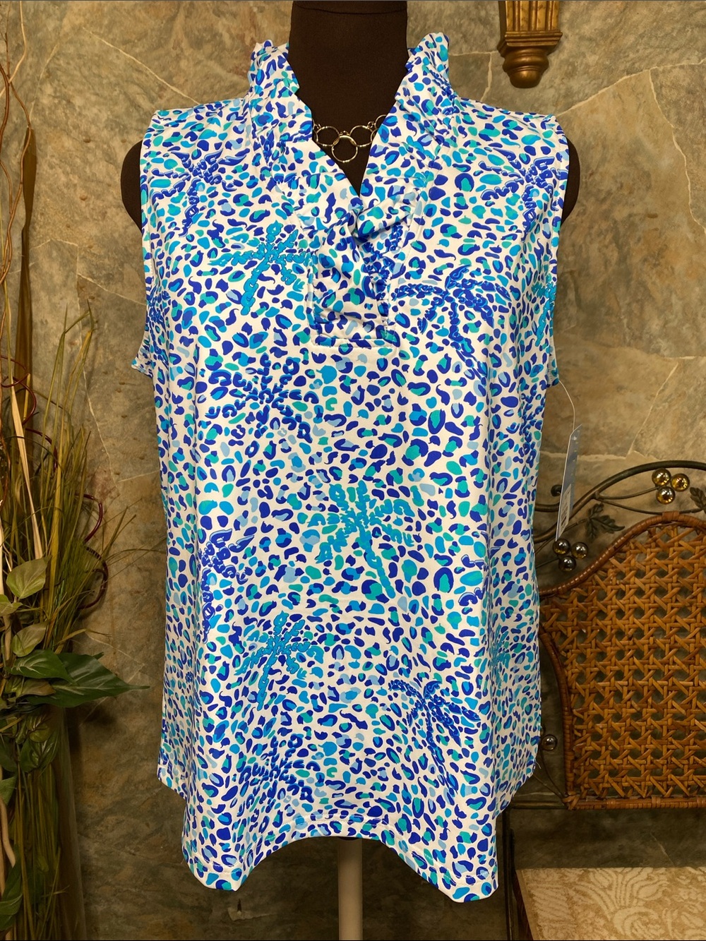 Lulu B stretch sleeveless ruffled shirt top blouse tunic resort travel